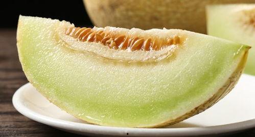 吃冰淇淋香甜蜜瓜,冰淇淋与香瓜的完美融合